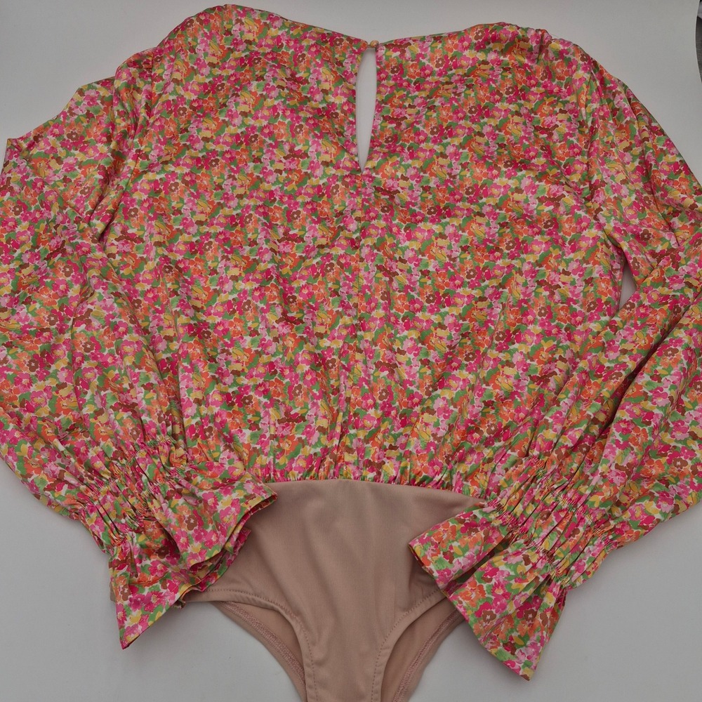 4SI3NNA Enja Bodysuit Womens Large Floral V-Neck Smocked Cuff Pink Orange Multi - Picture 2 of 7
